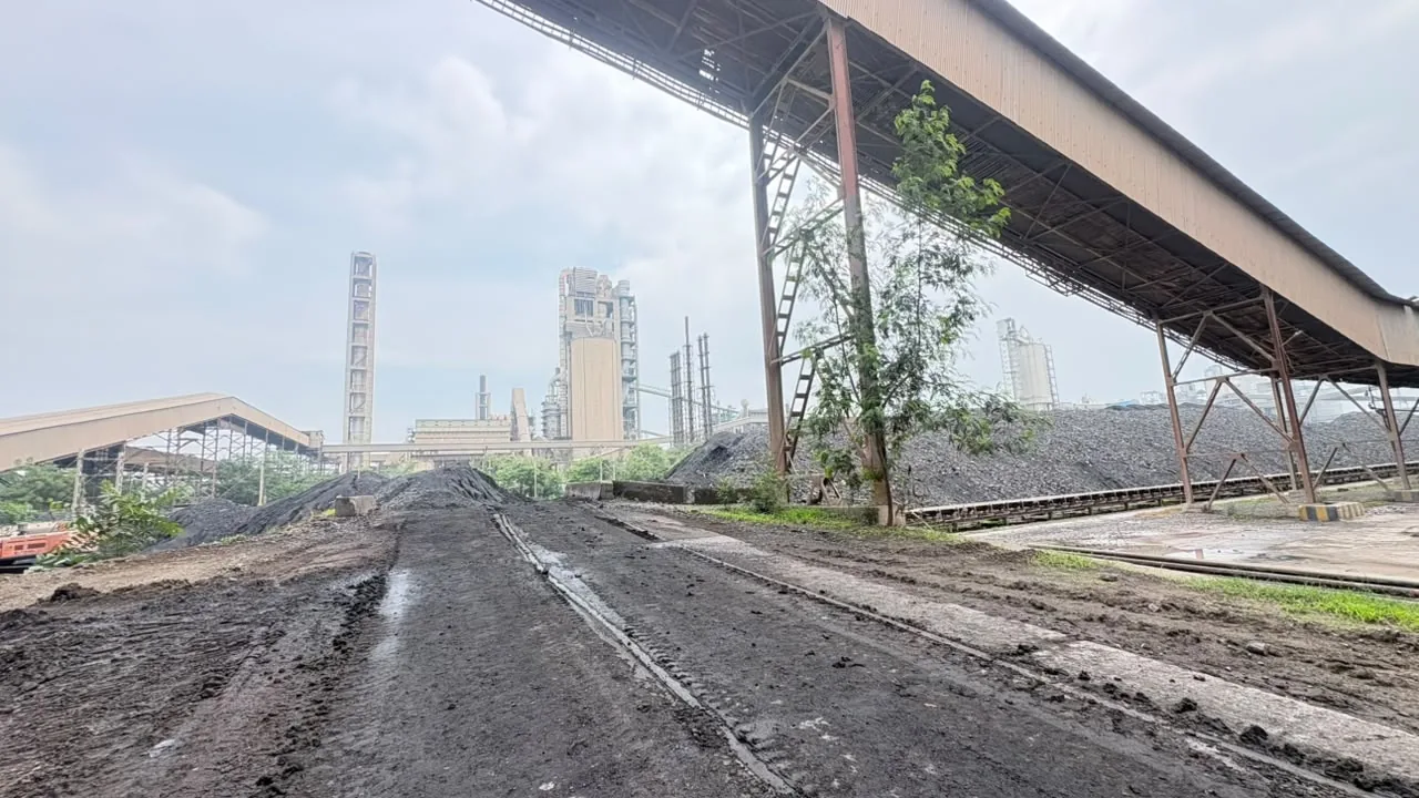 Industrial site roadway and plant area in Madhya Pradesh