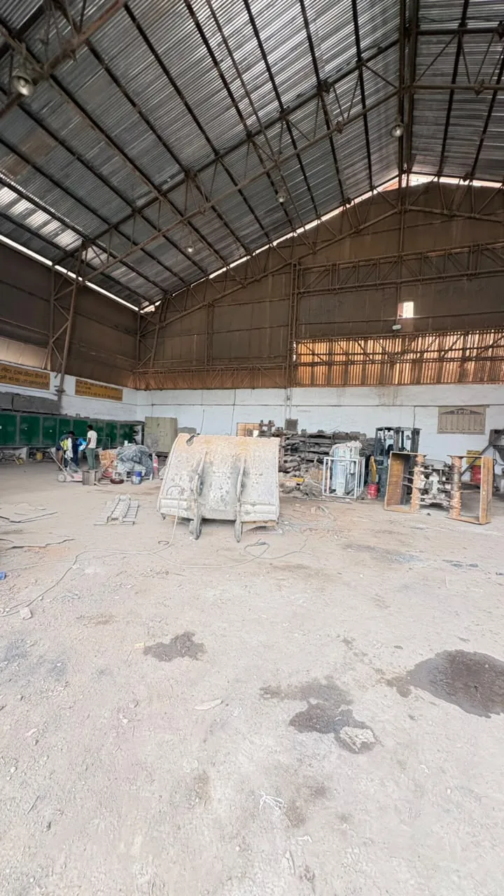 Warehouse floor used for industrial support work